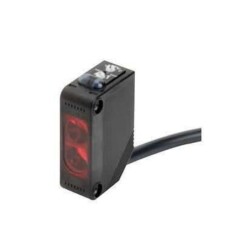 Omron E3Z-D81 Industrial IR Sensor 